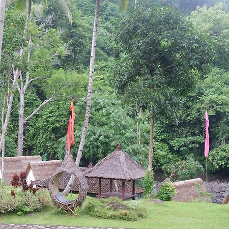 Aum Resort Pulukan Kültér fotó