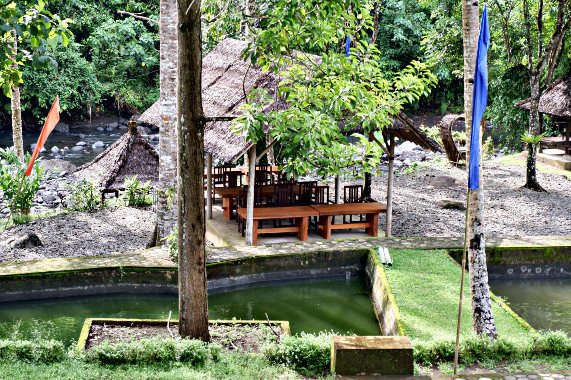 Aum Resort Pulukan Kültér fotó